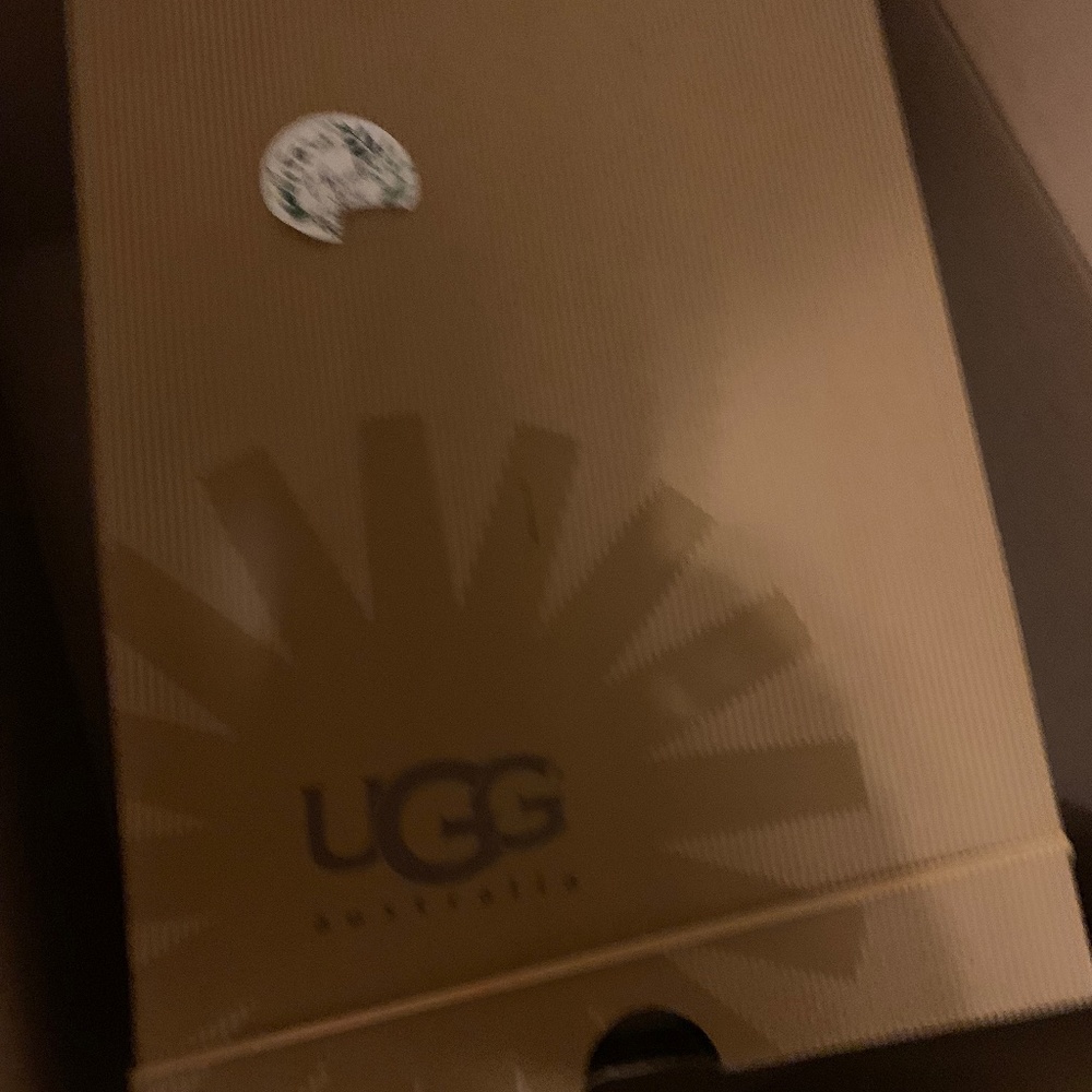 UGG classic mini calf hair leopard. Size 6